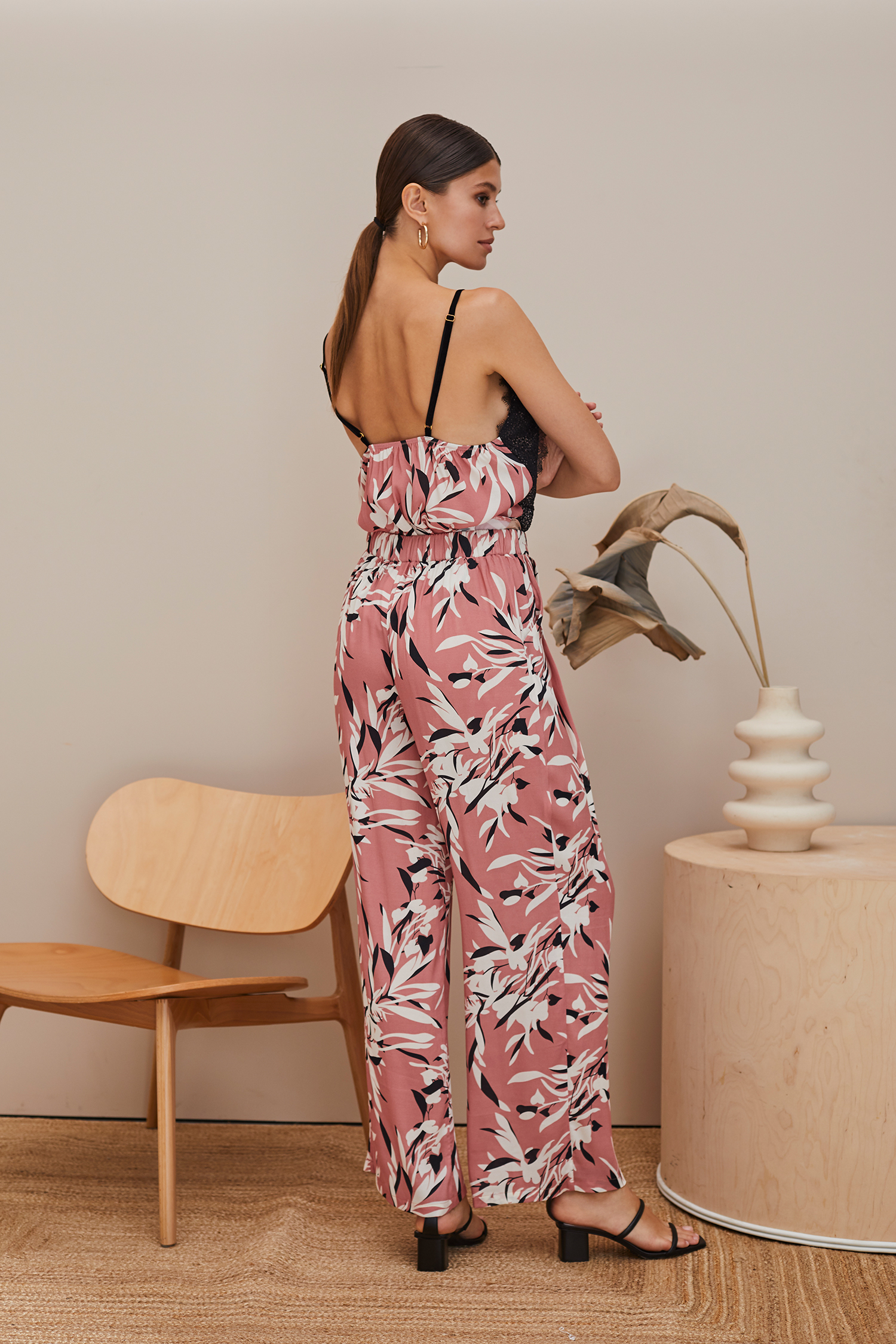 ОБЫЧНАЯ ЦЕНА 1930руб. 61695-2 Топ женский - SUMMER 2021 (61695-2)