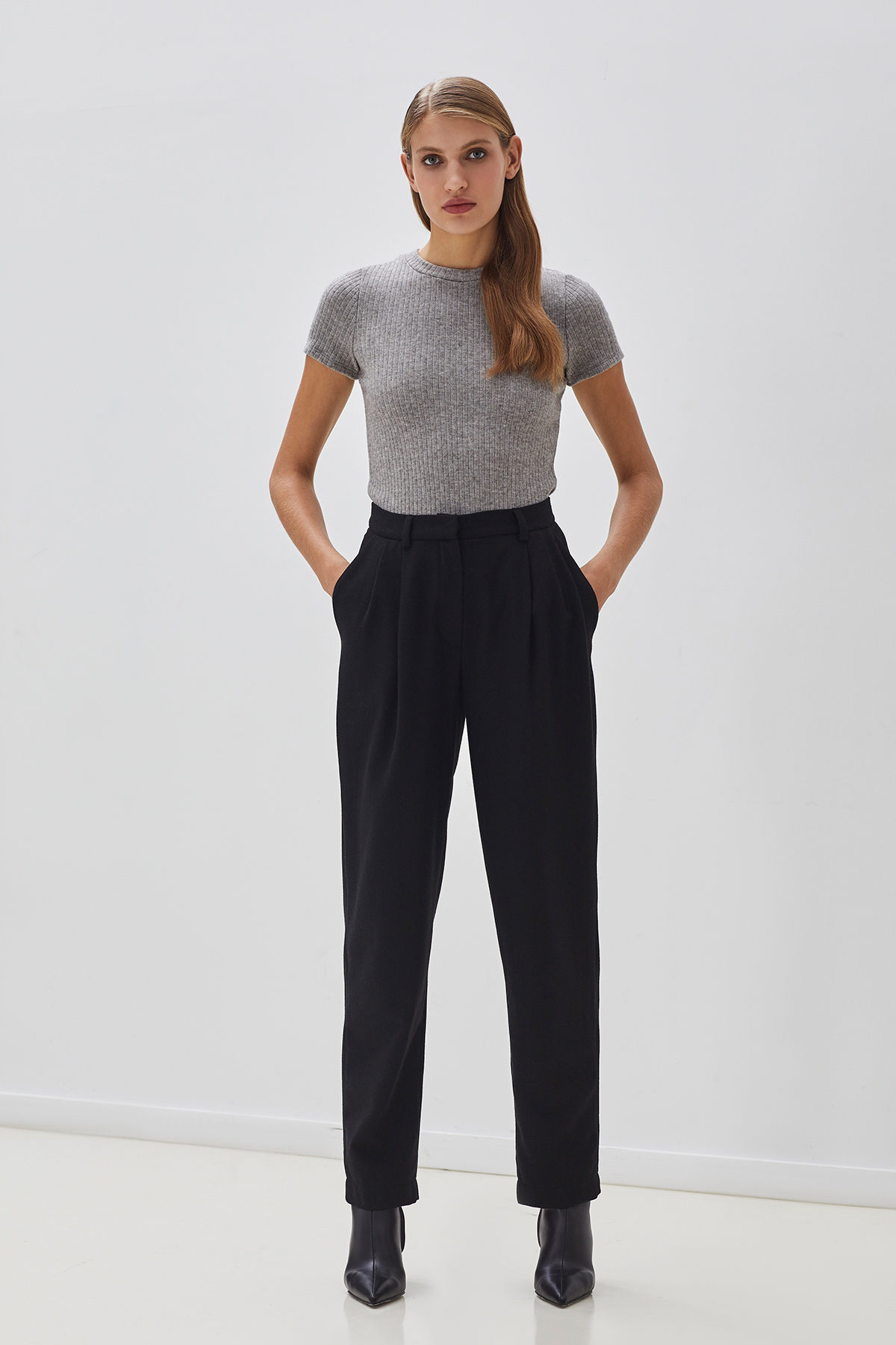 ОБЫЧНАЯ ЦЕНА 1920руб. 51989-4 Футболка женская - WINTER 2021-2022 (51989-4)