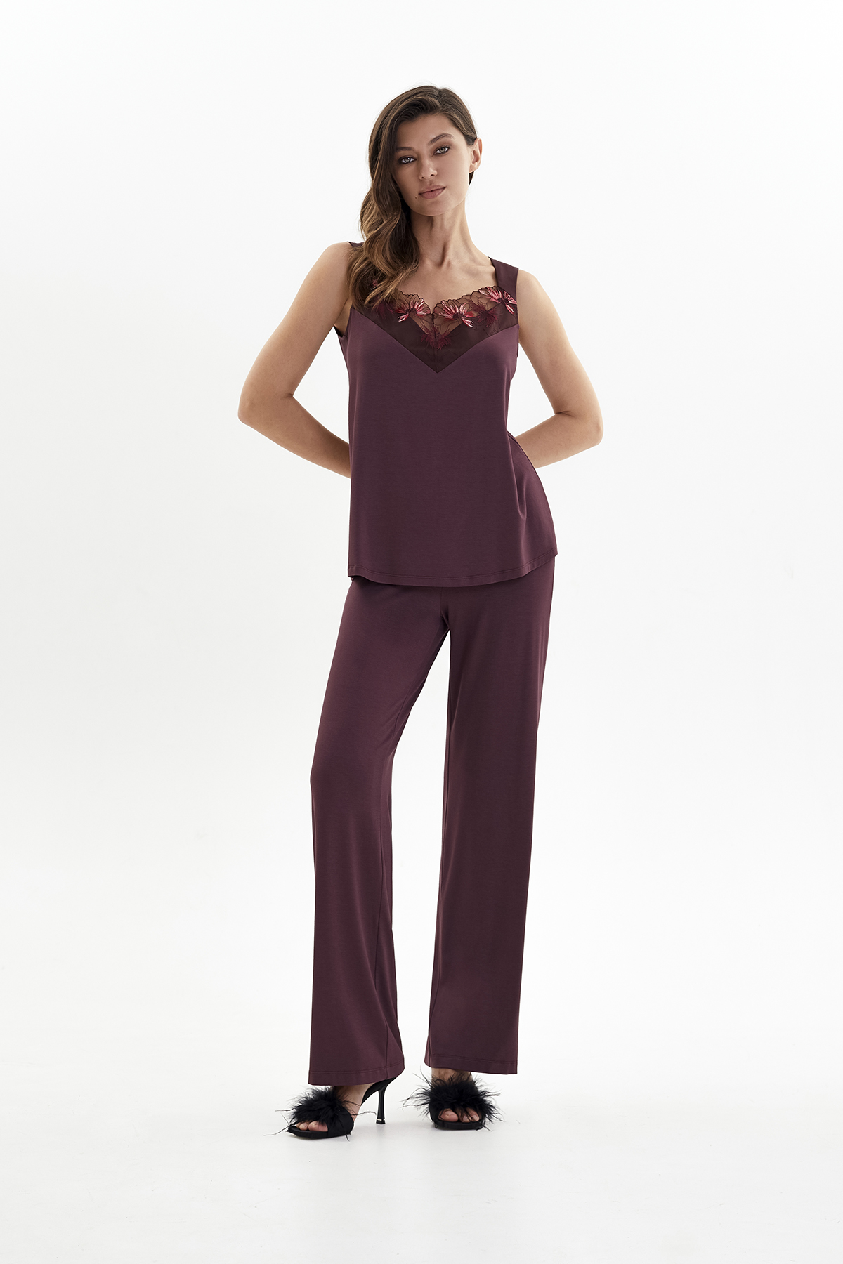 ОБЫЧНАЯ ЦЕНА 8700руб. 52046-1 Пижама с брюками женская - WINTER 2023-2024 (52046-1)