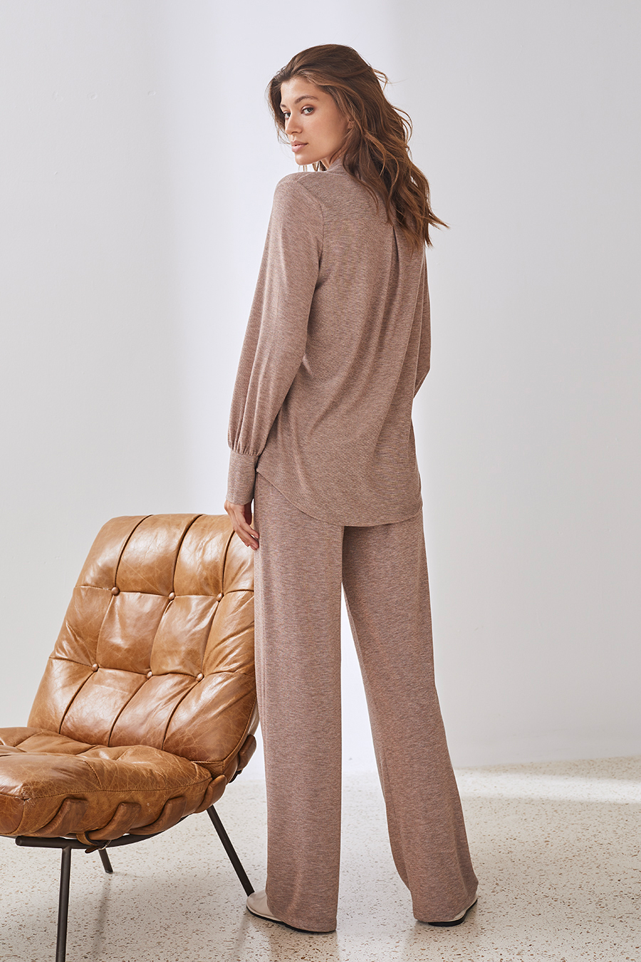 ОБЫЧНАЯ ЦЕНА 3200руб. 51975-1 Рубашка женская - WINTER 2021-2022 (51975-1)