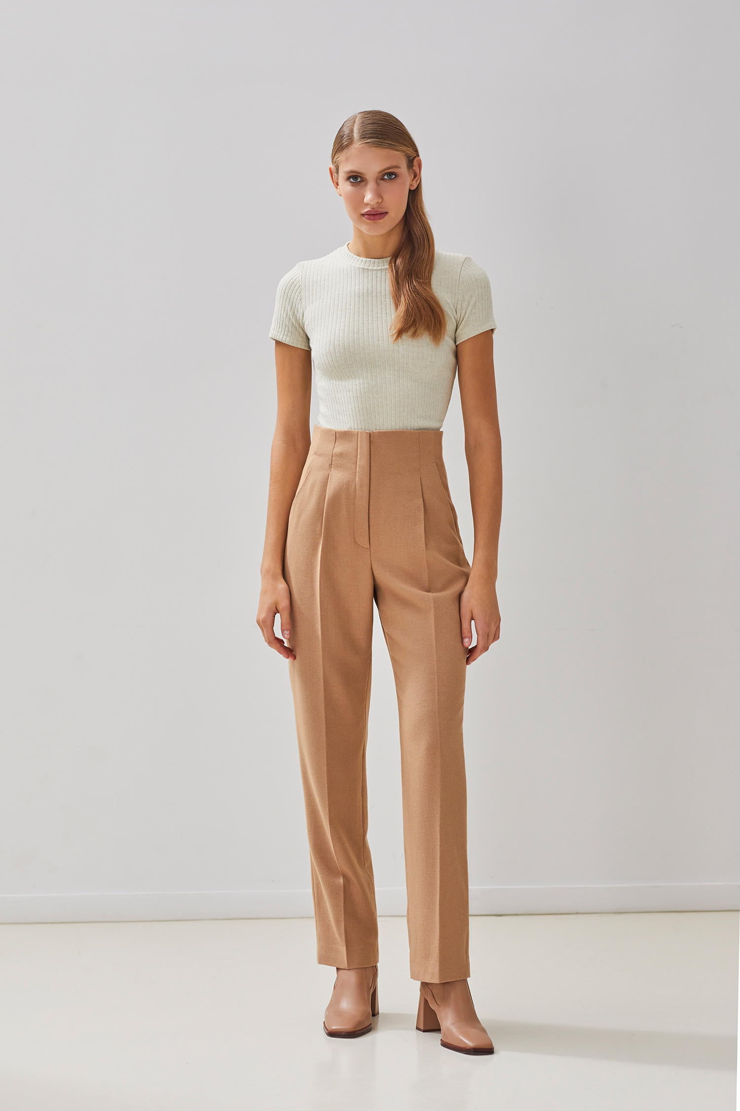 ОБЫЧНАЯ ЦЕНА 1920руб. 51989-5 Футболка женская - WINTER 2021-2022 (51989-5)