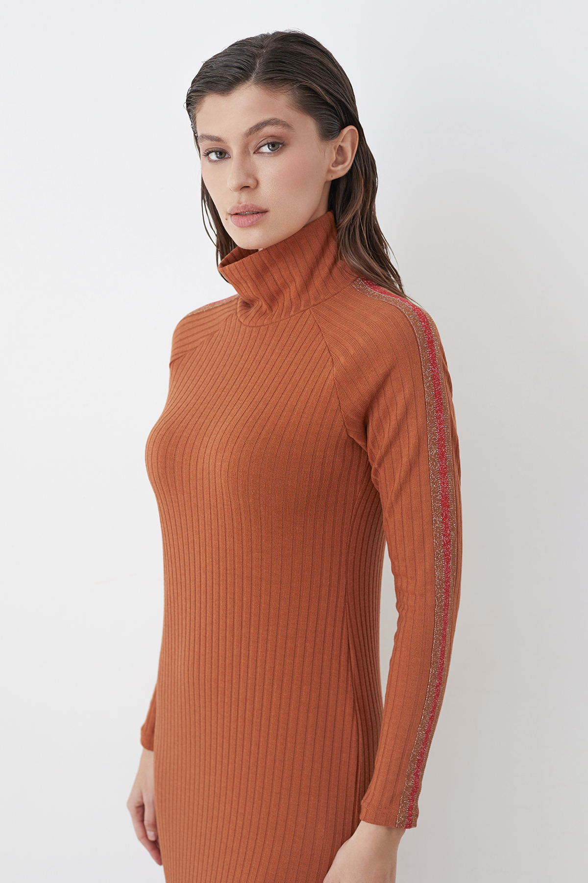 ОБЫЧНАЯ ЦЕНА 5300руб. 30496-1 Платье женское - WINTER 2023-2024 (30496-1)