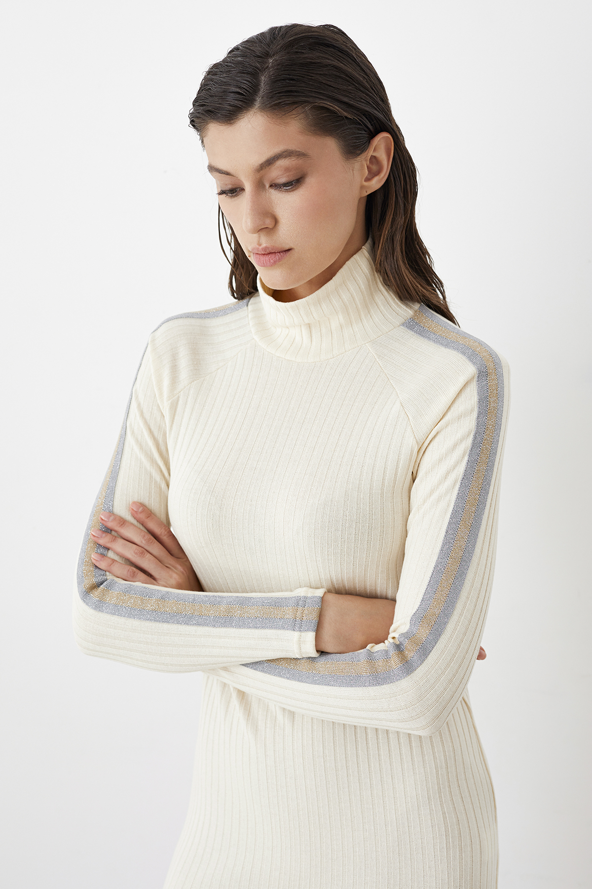 ОБЫЧНАЯ ЦЕНА 5300руб. 30496-2 Платье женское - WINTER 2023-2024 (30496-2)