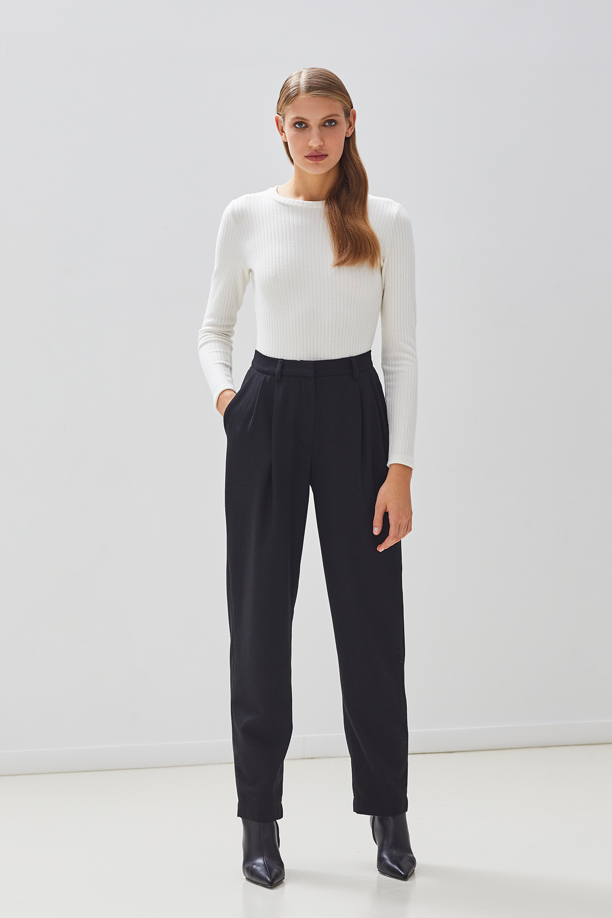 ОБЫЧНАЯ ЦЕНА 2390руб. 51991-2 Лонгслив женский - WINTER 2021-2022 (51991-2)