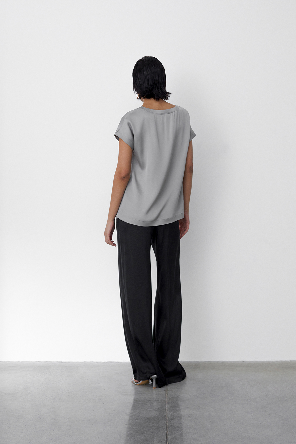 ОБЫЧНАЯ ЦЕНА 3050руб. 61830-2 Топ женский - WINTER 2023-2024 (61830-2)