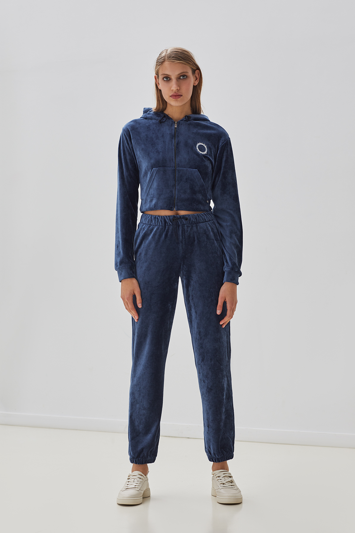 ОБЫЧНАЯ ЦЕНА 3540руб. 20424-1 Толстовка женская - WINTER 2021-2022 (20424-1)