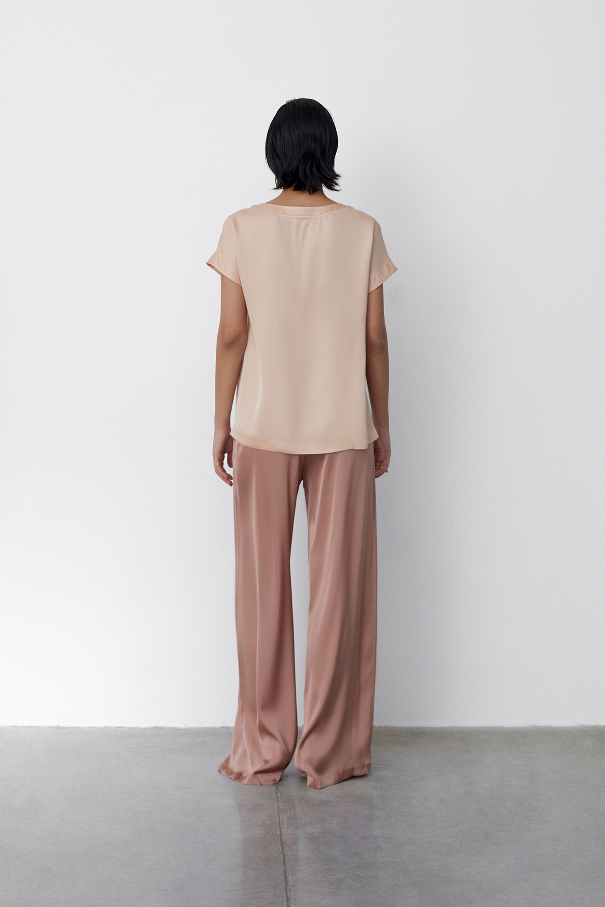 ОБЫЧНАЯ ЦЕНА 3050руб. 61830-1 Топ женский - WINTER 2023-2024 (61830-1)