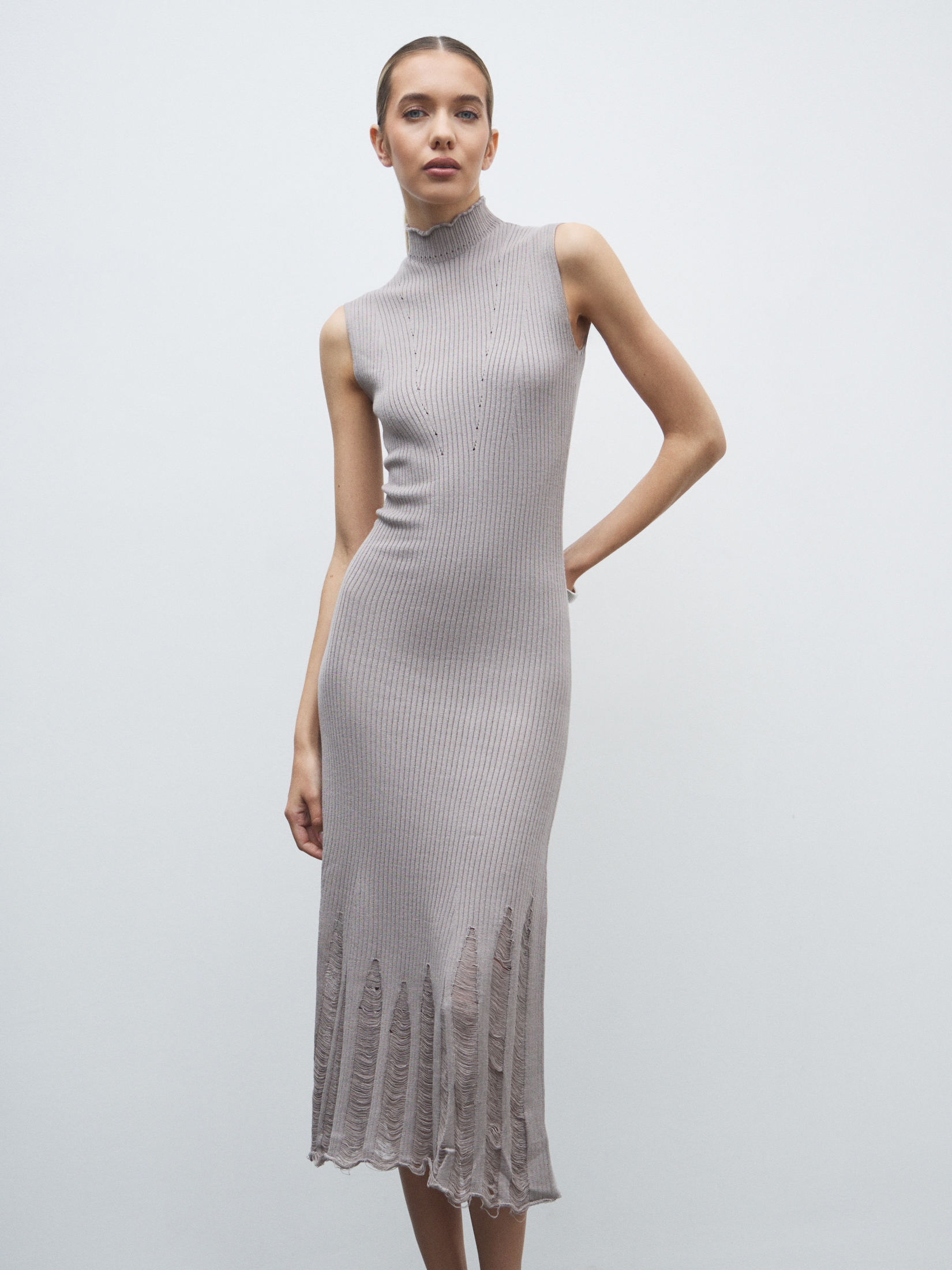 Женское платье MAISON DAVID 4536240, бежево-серый