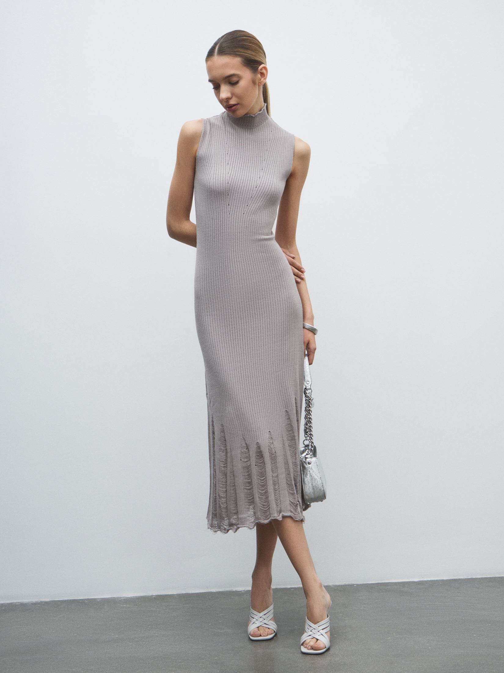 Женское платье MAISON DAVID 4536240, бежево-серый