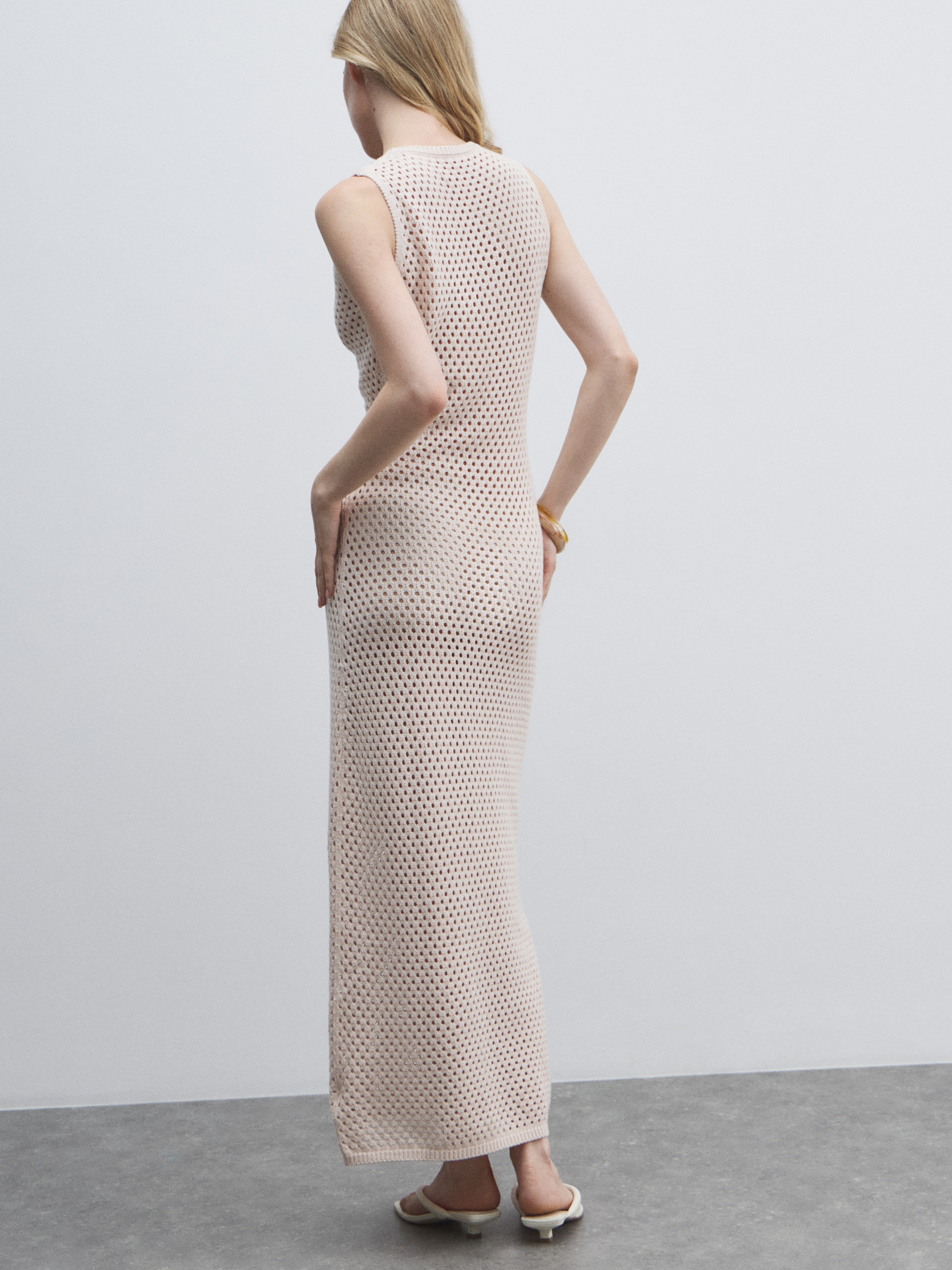 Женское платье кроше MAISON DAVID 4602039, розовато-бежевый