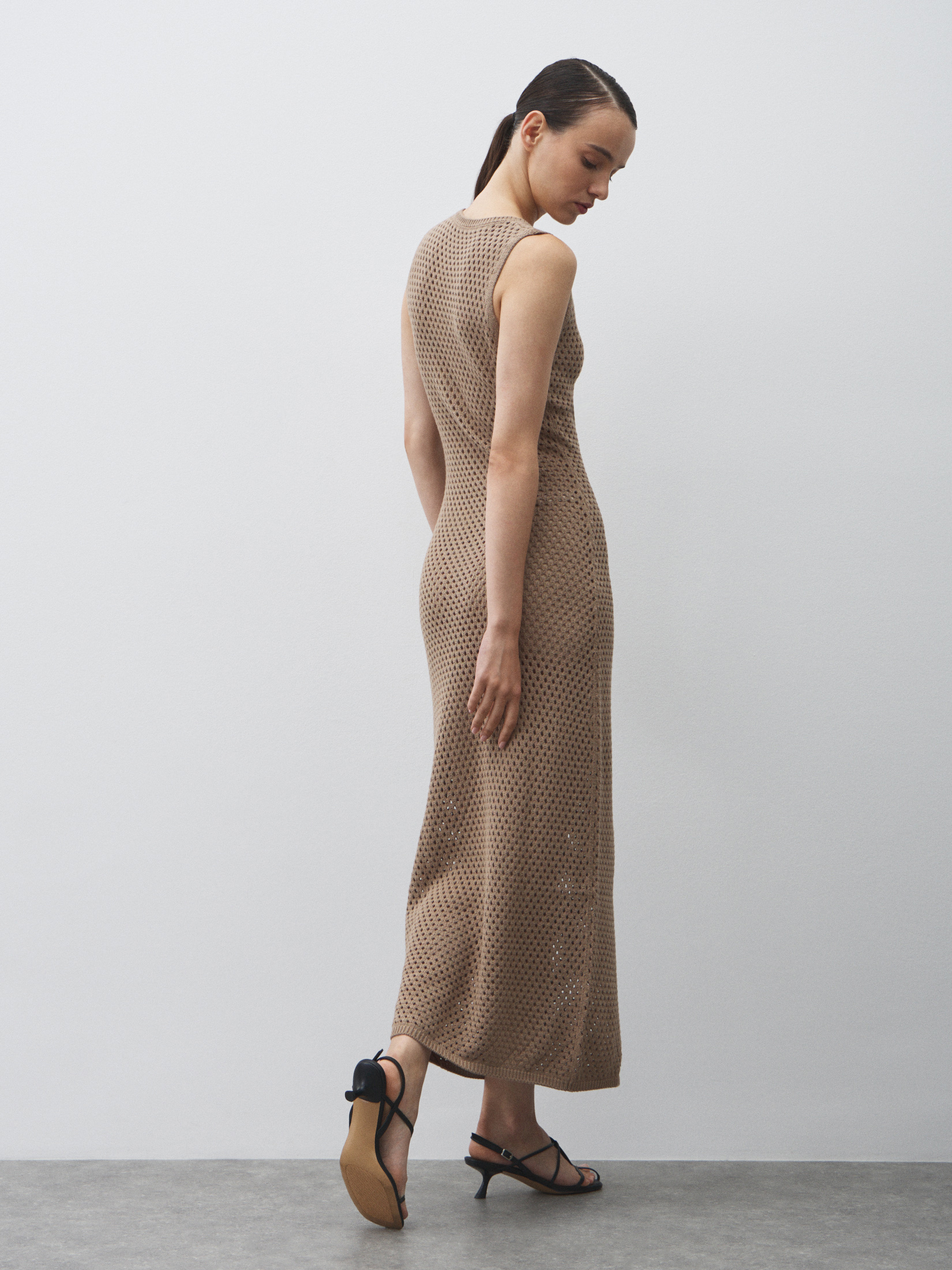 Женское платье кроше MAISON DAVID 4602079, серо-коричневый