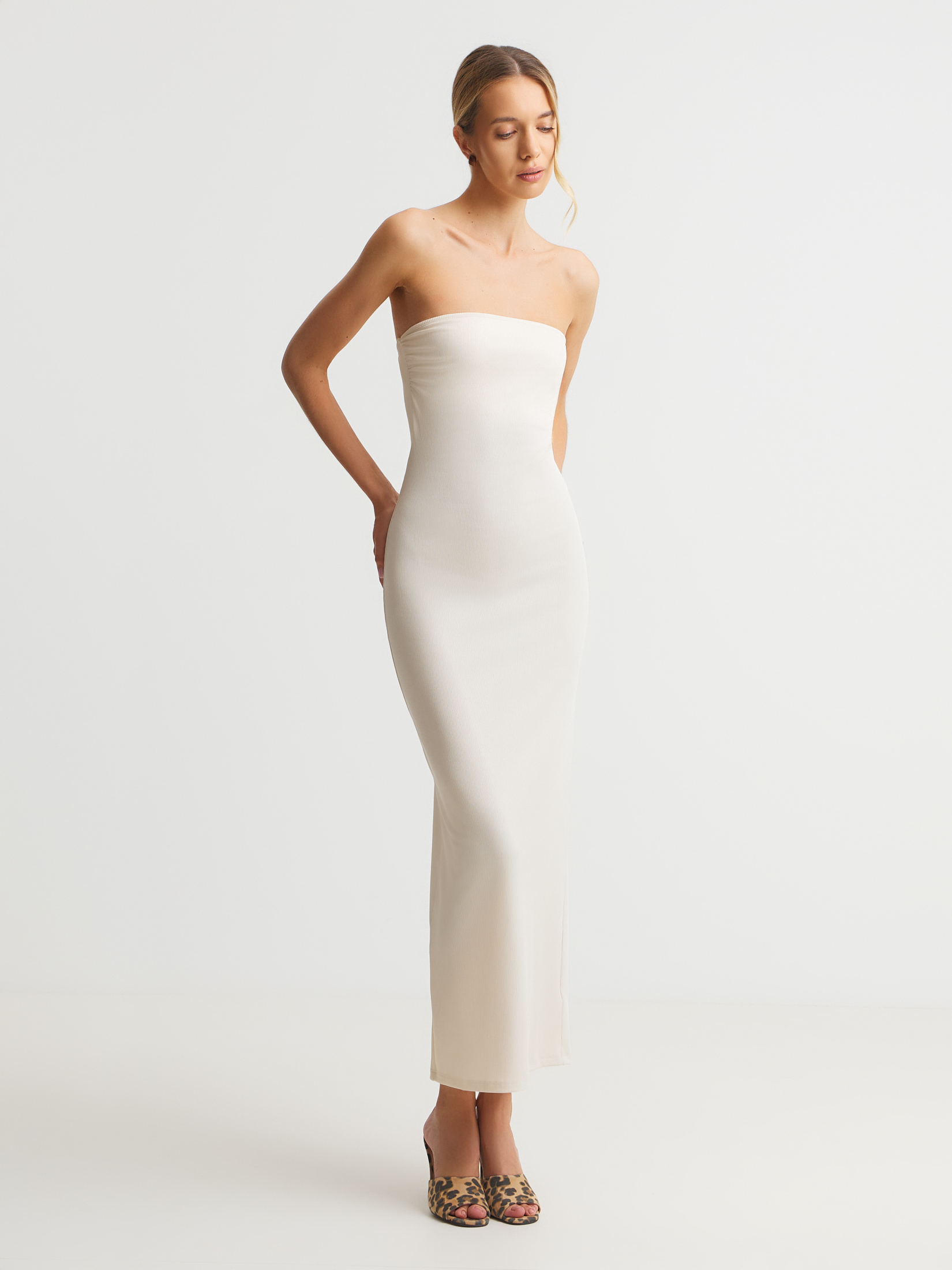 Женское платье MAISON DAVID 4602302, молочно-бежевый