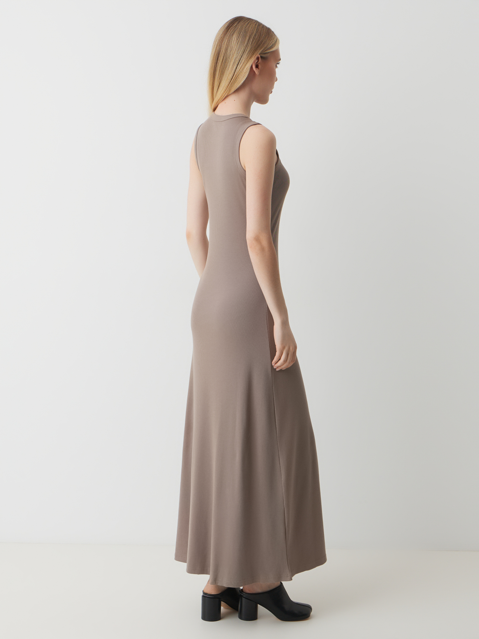 Женское платье MAISON DAVID 4525507, бежево-серый