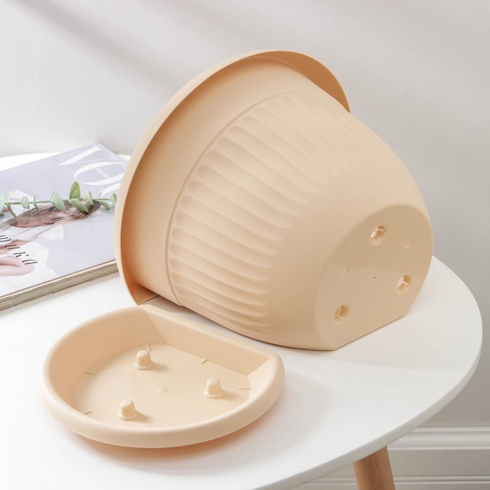 Кашпо для цветов с поддоном настенное «Ливия», 4.6 л, цвет белая глина