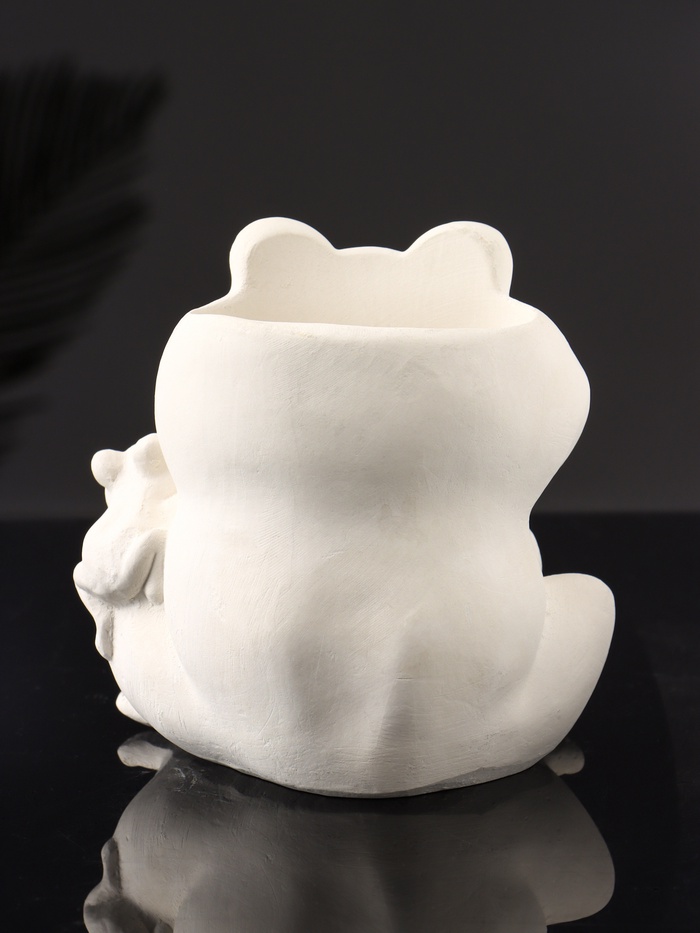 Декоративное кашпо для цветов «Лягушка с лягушонком», 10×10 см, гипс, белое