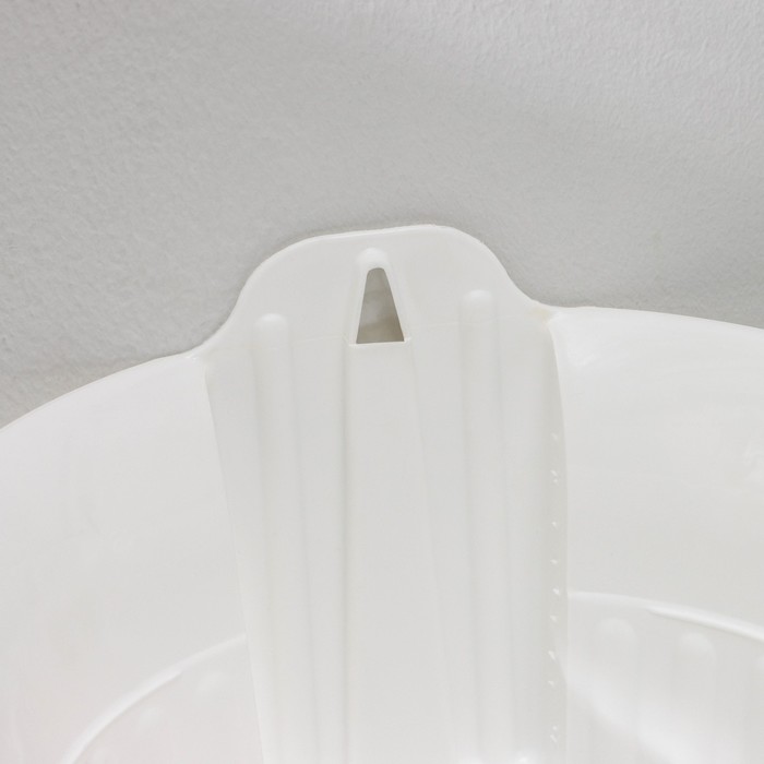 Кашпо для цветов настенное «Лозанна», 3 л, пластик, белое