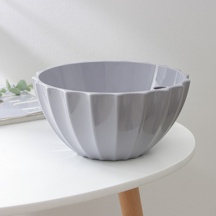 Кашпо для цветов с автополивом «Ракушка», 2.4 л, d=22 см, h=10.5 см, серое