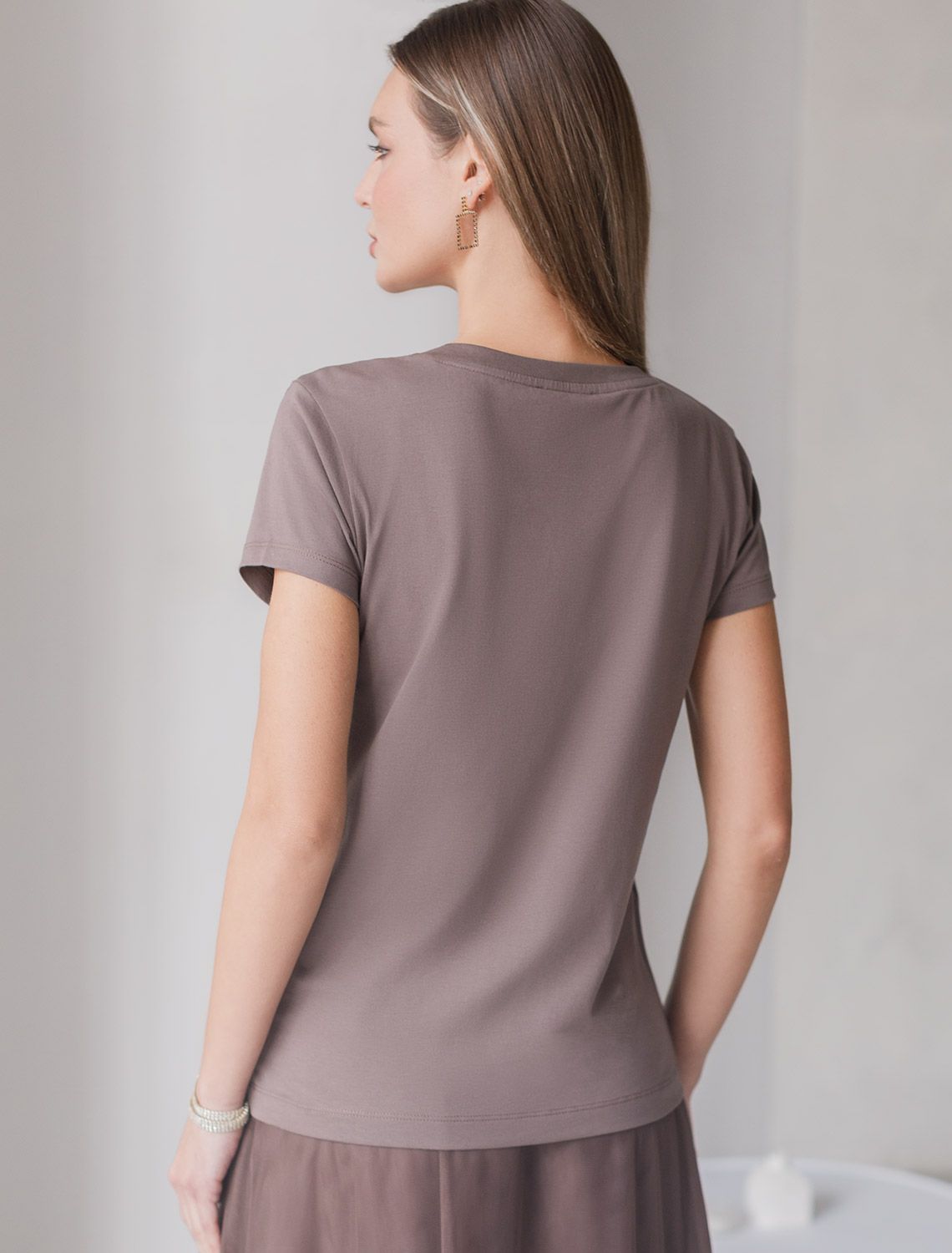 Нарядная футболка с принтом пайетками