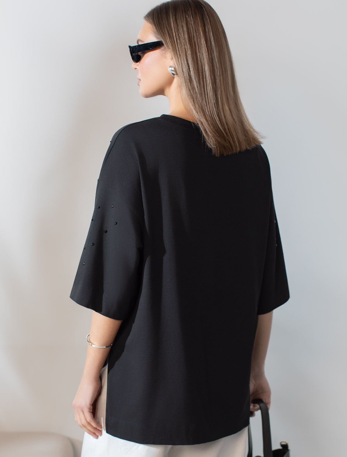 Футболка оверсайз с принтом стразами из премиального хлопка