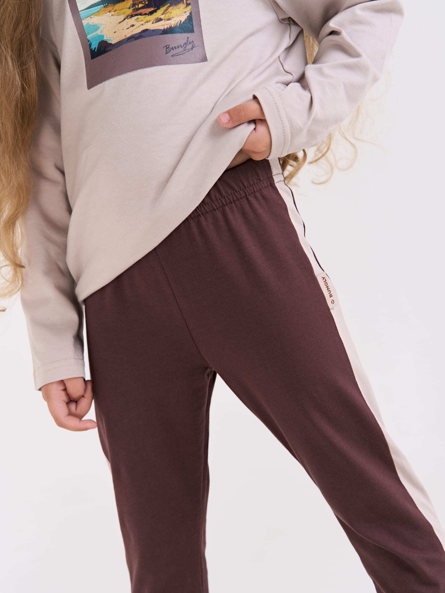 Брюки с лампасами