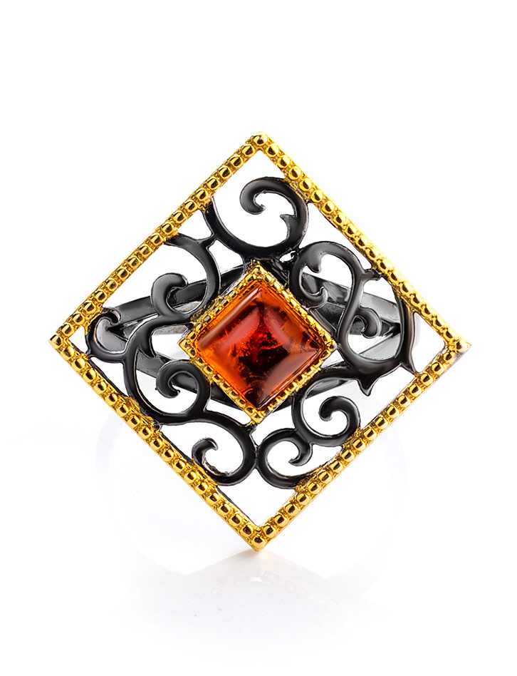 Ажурное кольцо из коньячного янтаря «Арабеска»