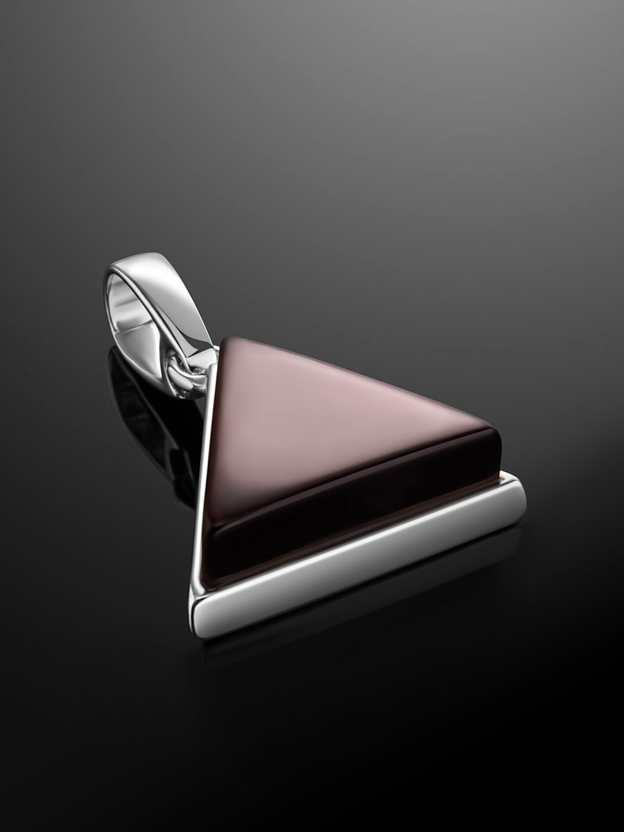 Стильный кулон с тёмно-вишнёвым янтарём «Монблан»