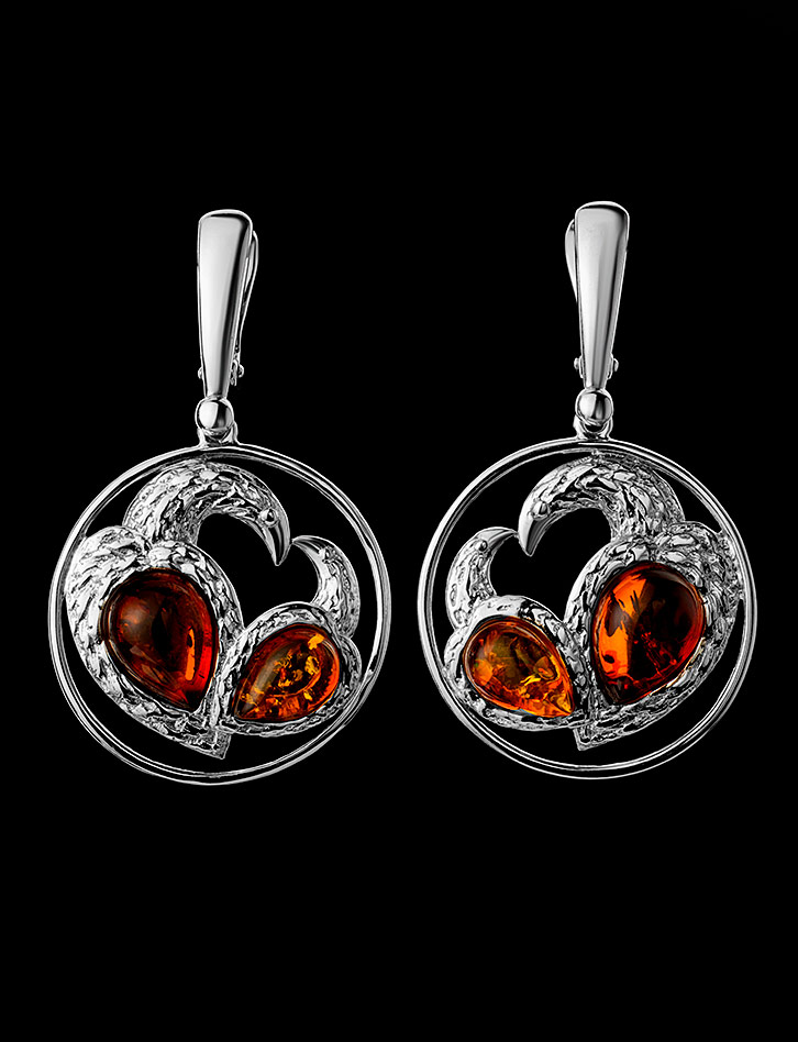 Яркие серьги из натурального янтаря коньячного цвета «Лирика»