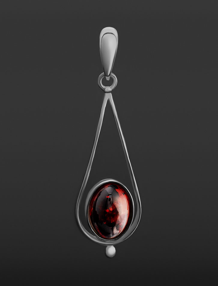 Кулон из натурального вишневого янтаря «Султан»