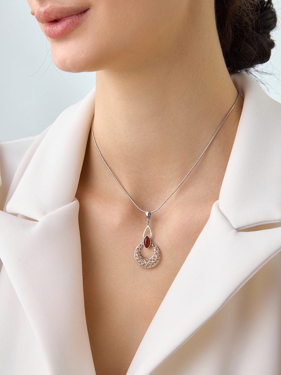 Ажурный кулон «Согдиана» из коньячного янтаря