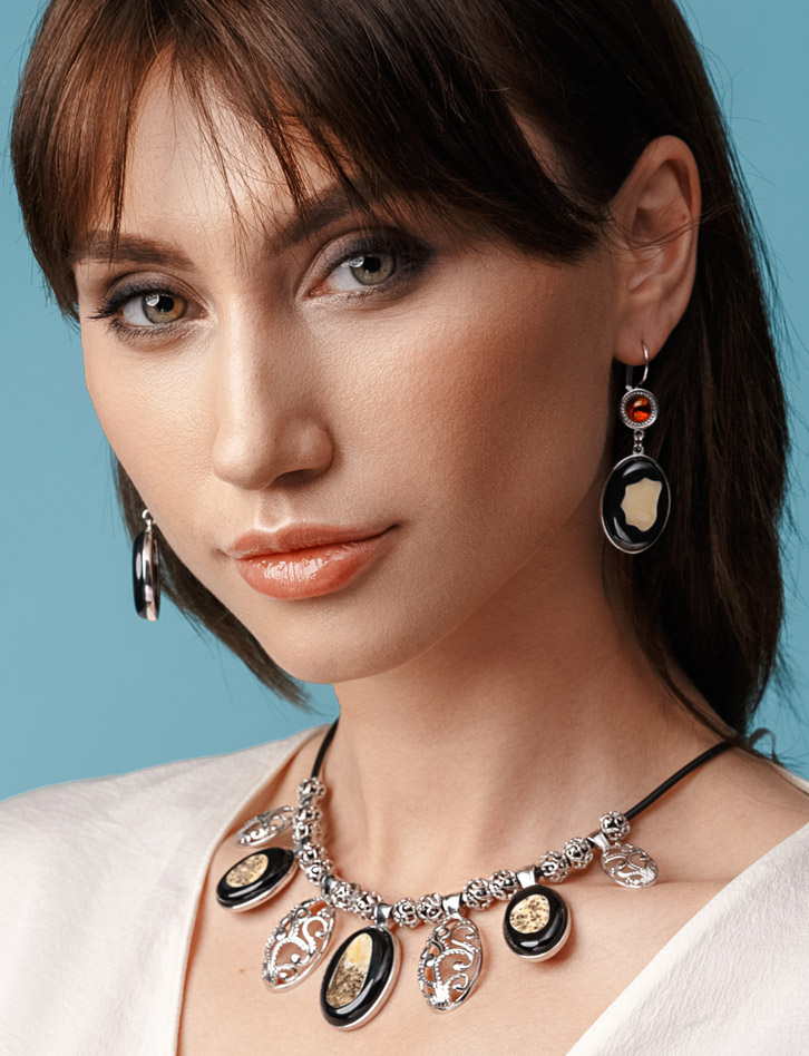 Серьги из натурального балтийского янтаря «Пантера»