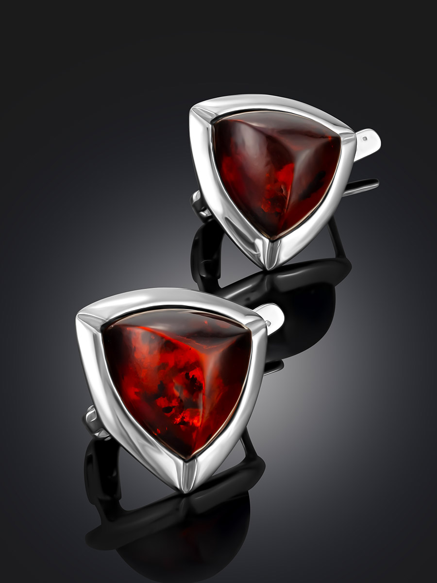 Серьги «Мистраль» со вставками из натурального коньячного янтаря