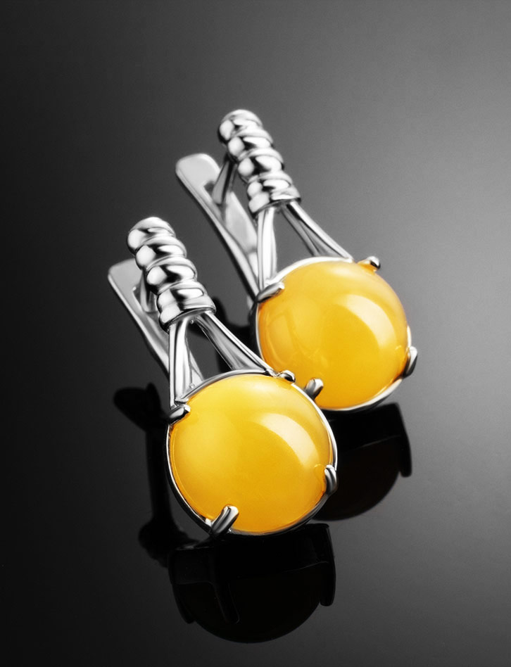 Стильные серьги из натурального медового янтаря «Шанхай»