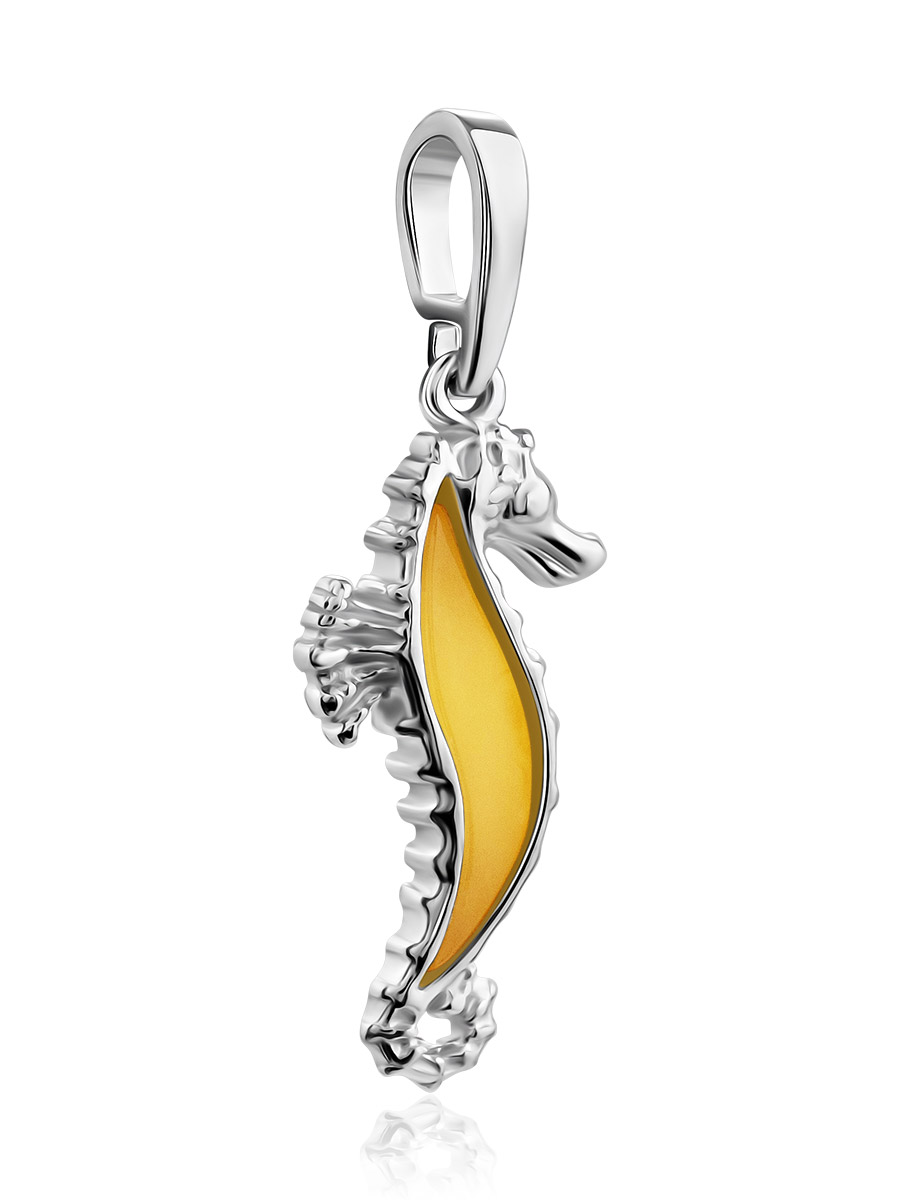 Очаровательная нежная подвеска с натуральным медовым янтарём «Морской конёк»