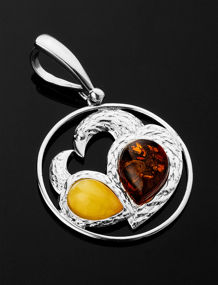 Красивый яркий кулон «Лирика» из натурального янтаря