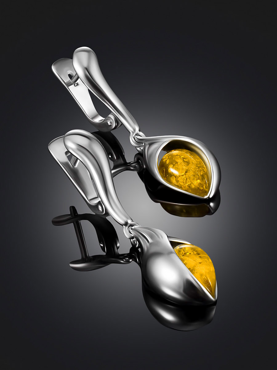 Изящные удлинённые серьги из натурального лимонного янтаря «Пион»