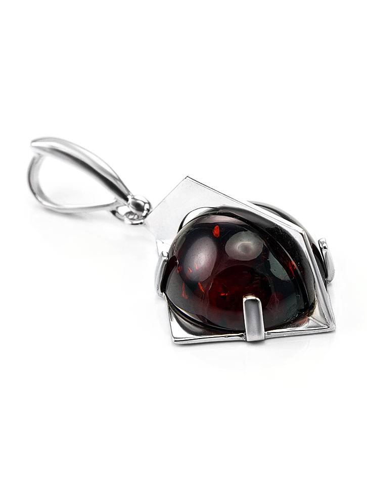 Кулон из натурального вишнёвого янтаря «Сатурн»