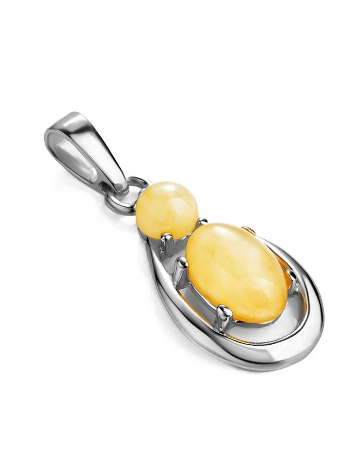 Кулон из янтаря молочного цвета «Пруссия»