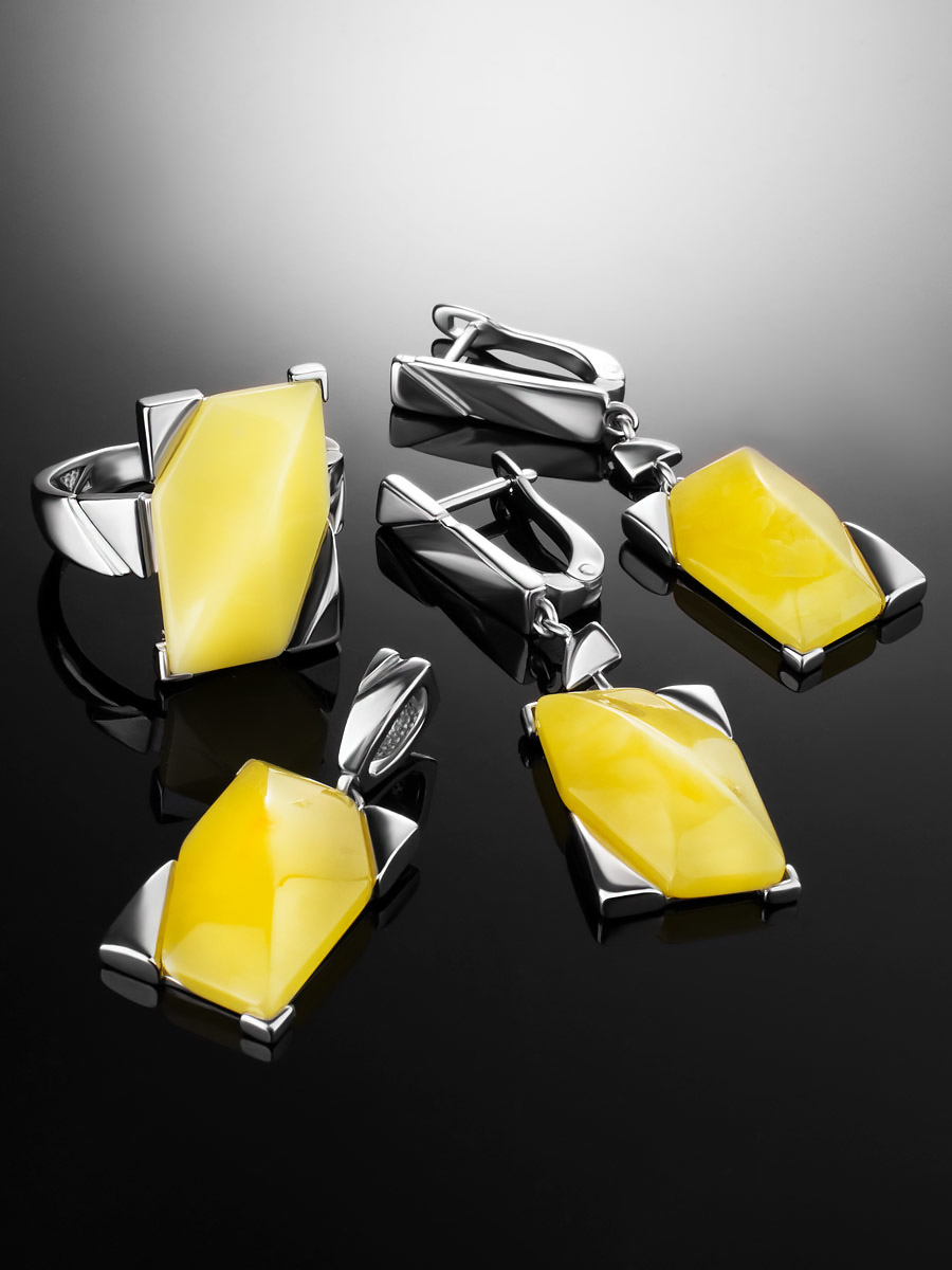 Прямоугольный кулон с медовым янтарём «Генезис»