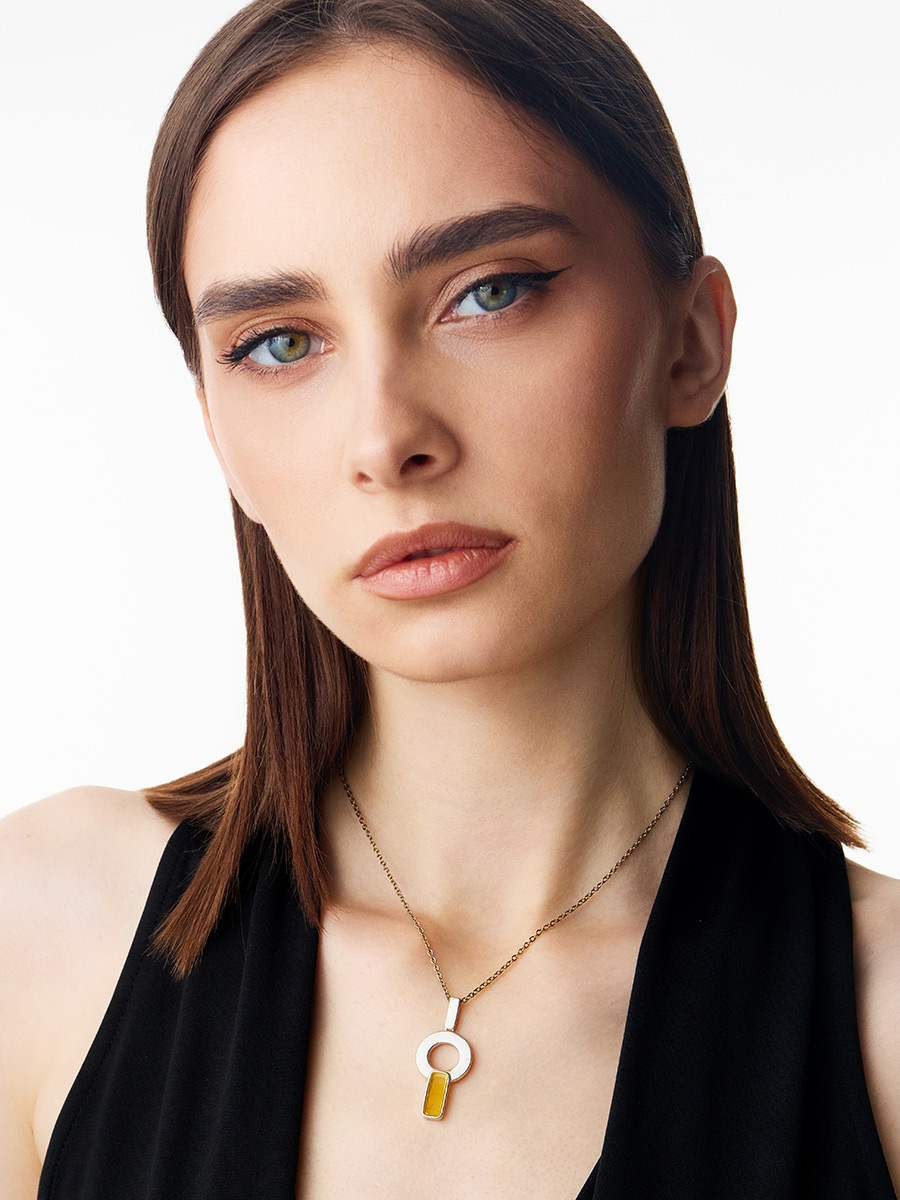 Кулон в геометрическом дизайне с лимонным янтарём London