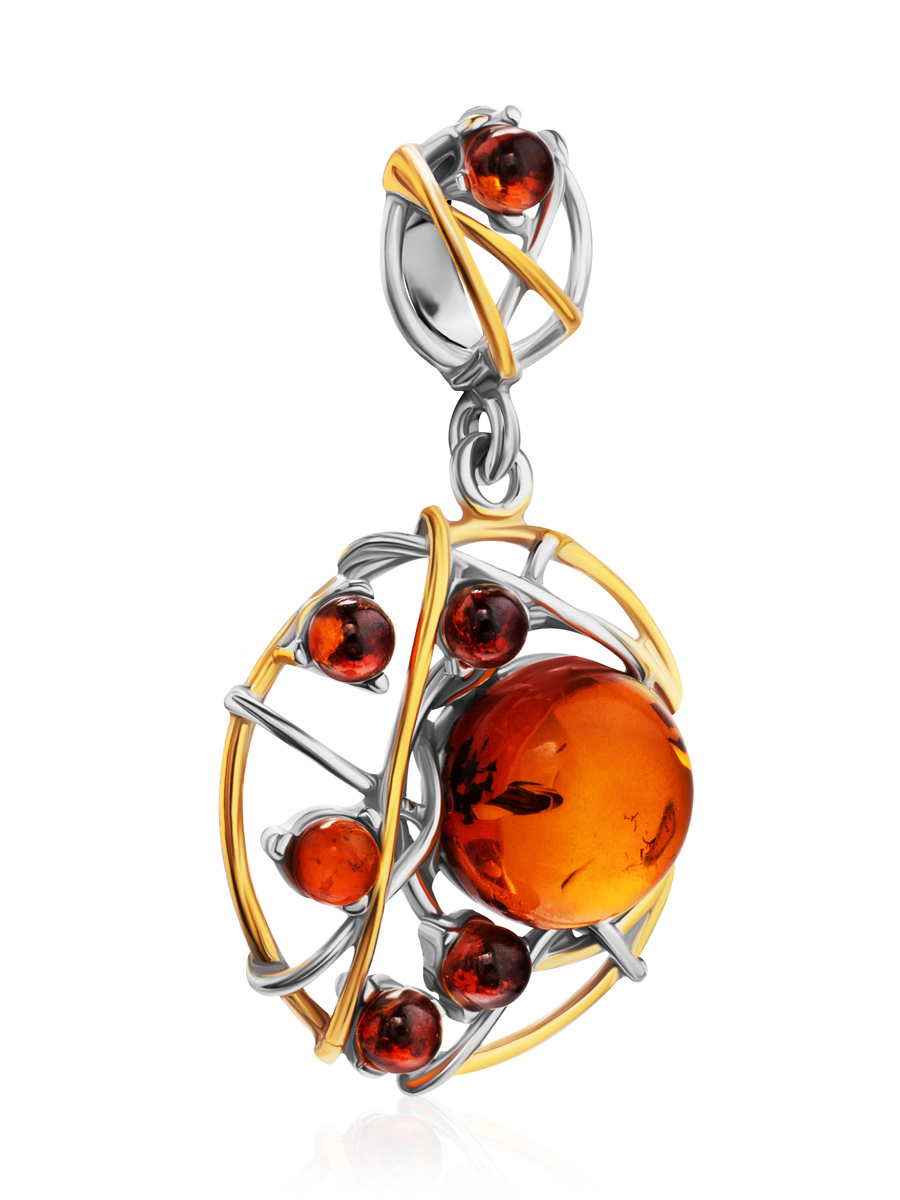 Ажурная подвеска, украшенная янтарём коньячного цвета «Согдиана»