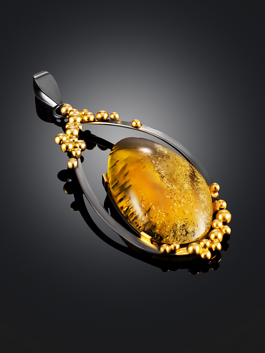 Изящный кулон из янтаря лимонного цвета «Жемчужина»