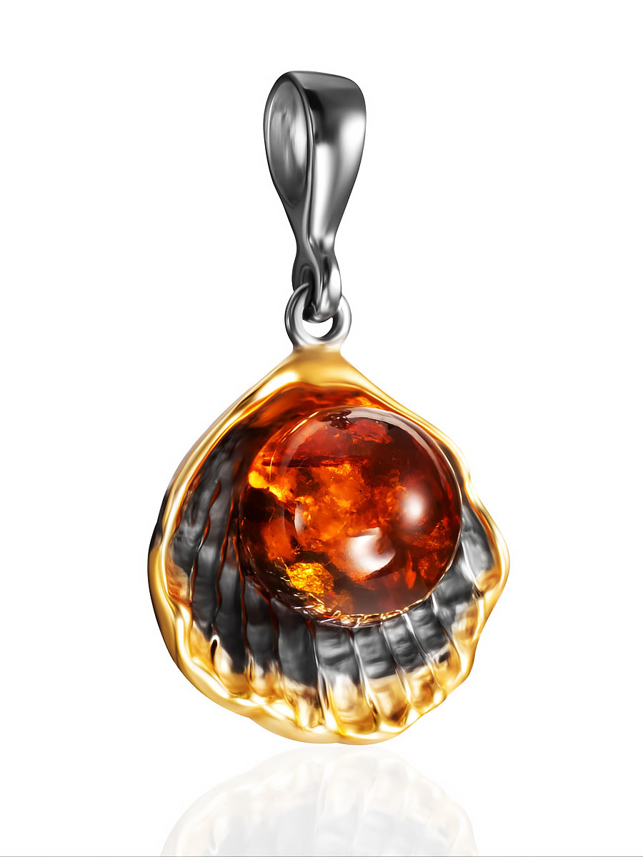 Нарядная подвеска с чернением и золочением «Ракушка», украшенная коньячным янтарём