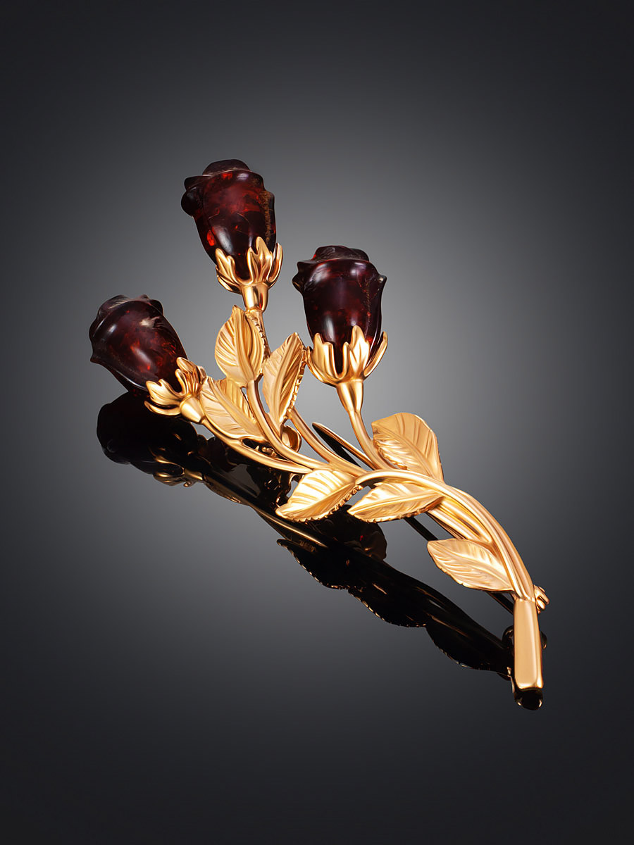 Изящная позолоченная брошь «Роза» с вишнёвым янтарём