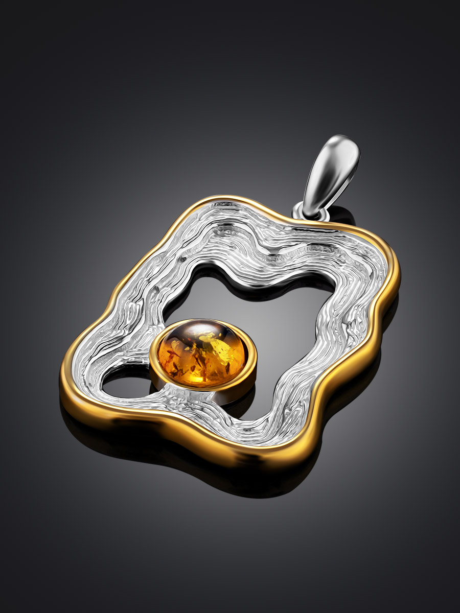 Необычный дизайнерский кулон из янтаря «Фрида»