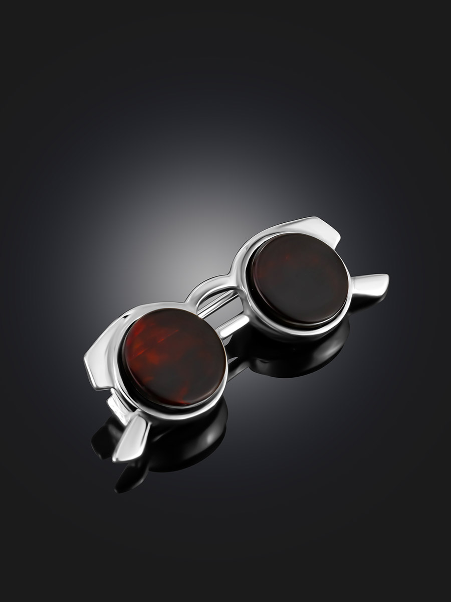 Яркая брошь «Очки» с тёмно-вишнёвым янтарём