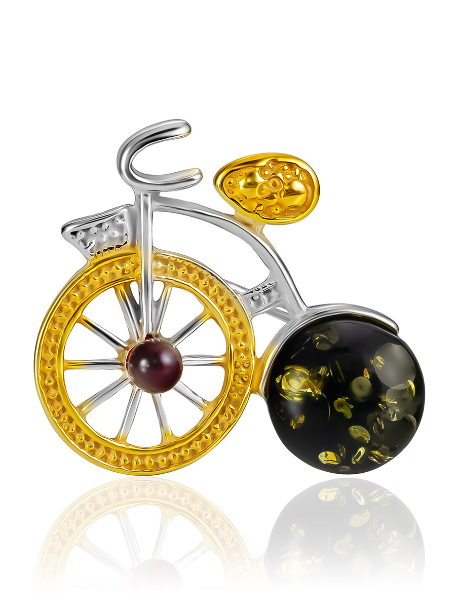 Брошь с золочением, украшенная зелёным янтарём «Велосипед»