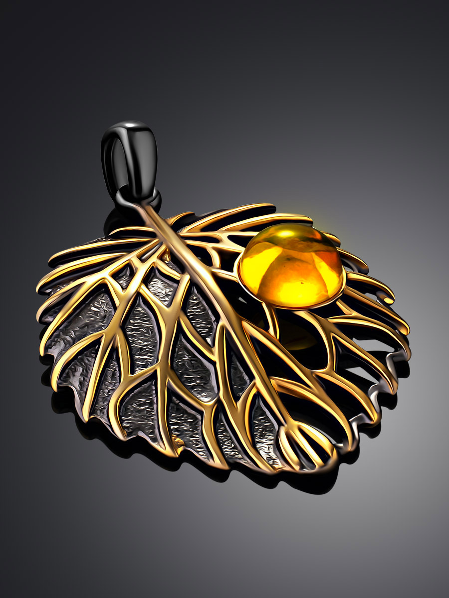 Эффектная подвеска с ярко-лимонным янтарём «Листочек»
