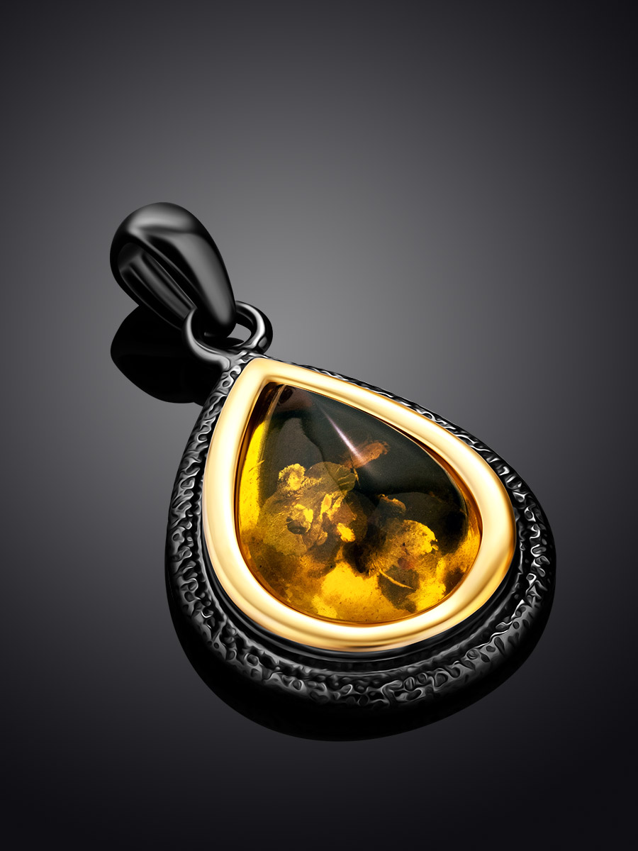 Красивый кулон в форме капли из натурального янтаря «Змейка»