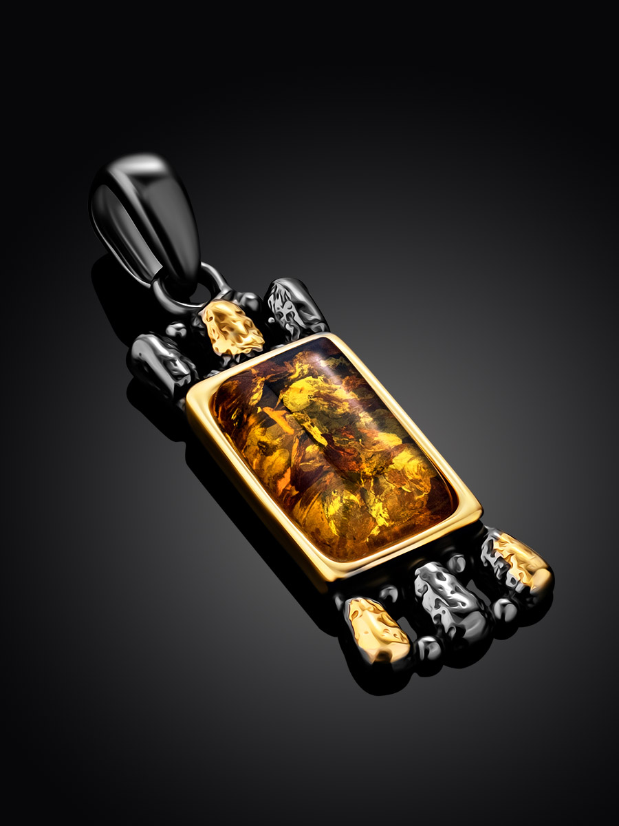 Оригинальная подвеска из янтаря «Бубинга»