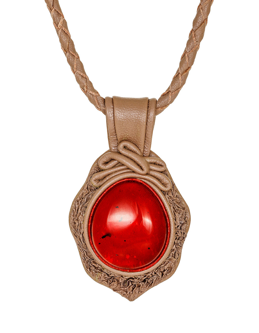 Колье из кожи «Амазонка» с красным янтарём